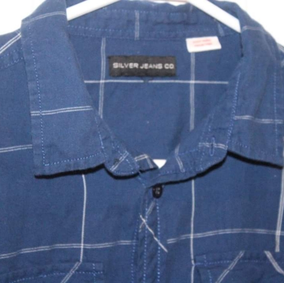 2/$40 🏷 Silver Jeans Teen Dress Shirt - Picture 4 of 7